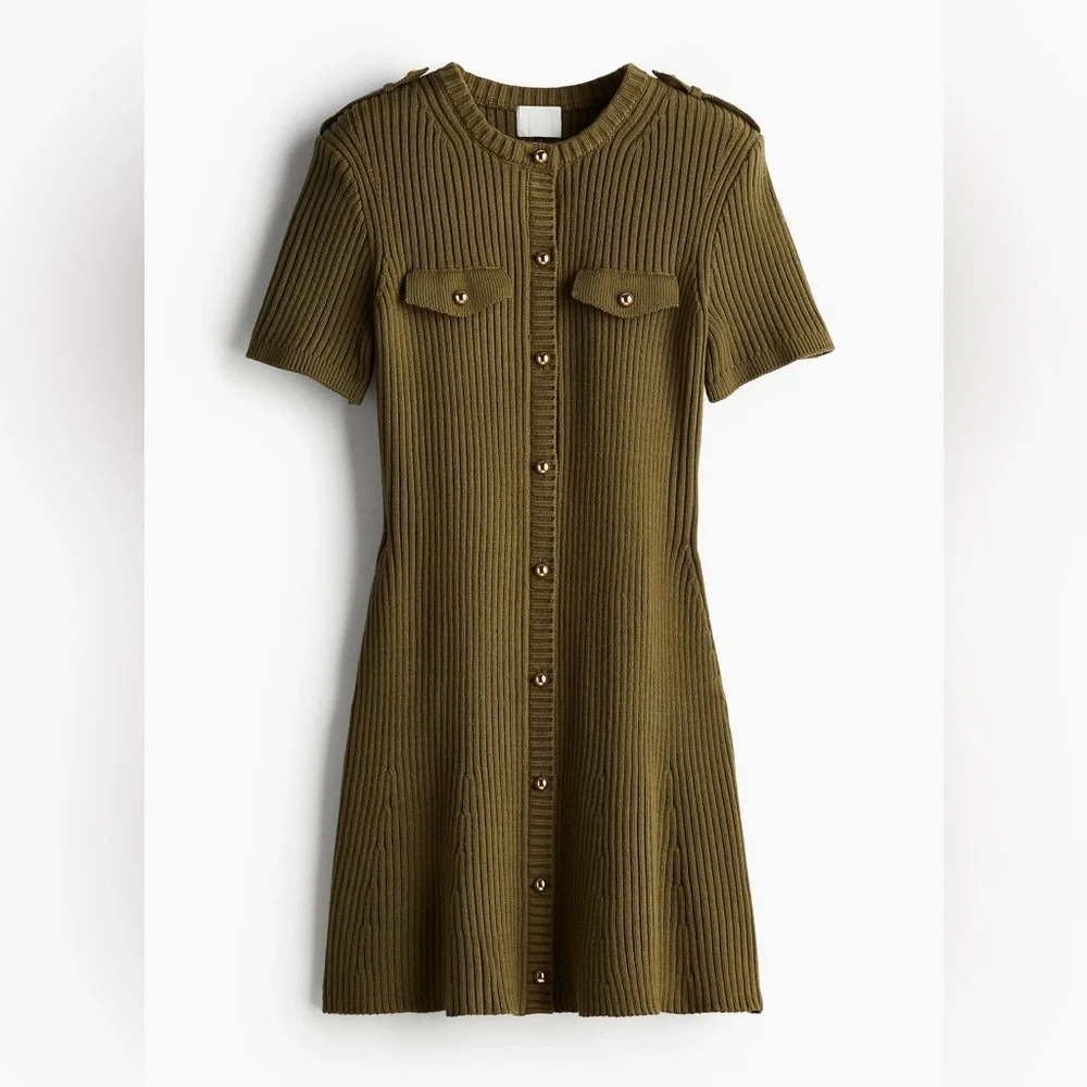 h&m green ribbed dress H&M Green Ribbed Knit Button Front Round Neck A-Line Short Dress M